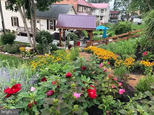 Alexandria, PA 16611,213 MAIN ST