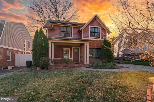 902 RAMSEY ST, Alexandria, VA 22301