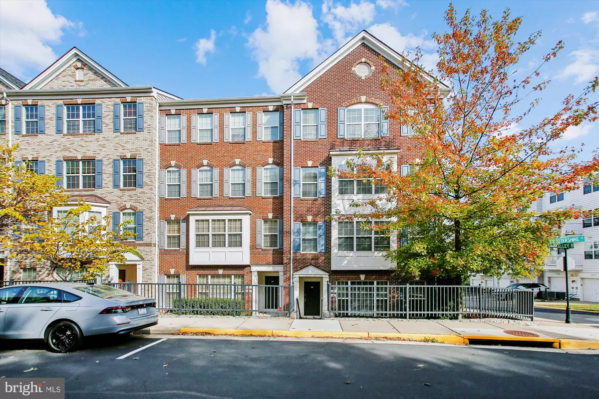 Woodbridge, VA 22191,15265 LEICESTERSHIRE ST