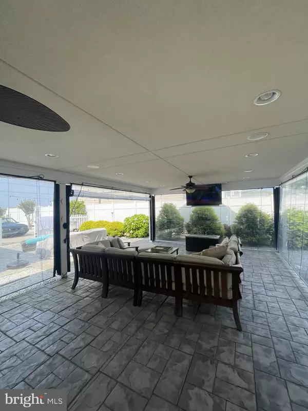 Ocean City, MD 21842,9624 W 3RD ST