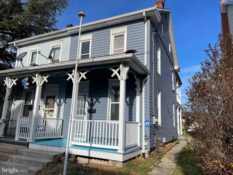 19 W CHURCH ST, Annville, PA 17003