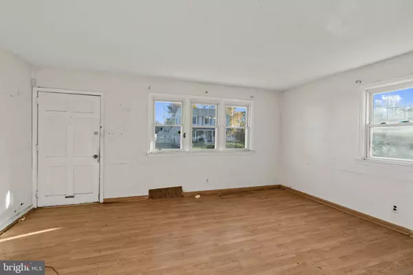 Maple Shade, NJ 08052,432 N COLES AVE