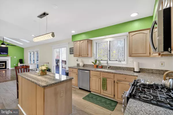 Bowie, MD 20721,15212 JENNINGS LN