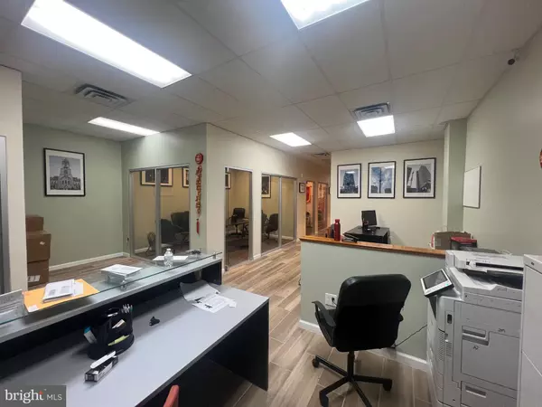 Philadelphia, PA 19107,1004 ARCH ST #2ND FLOOR