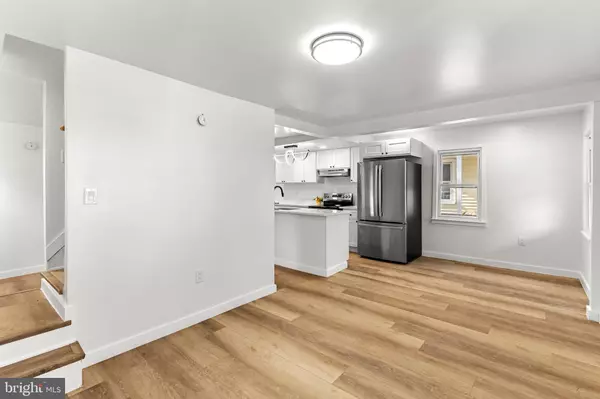 New Oxford, PA 17350,307 LINCOLN WAY W