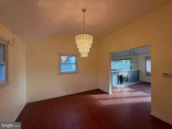 Cherry Hill, NJ 08002,118 SPRING HOUSE RD