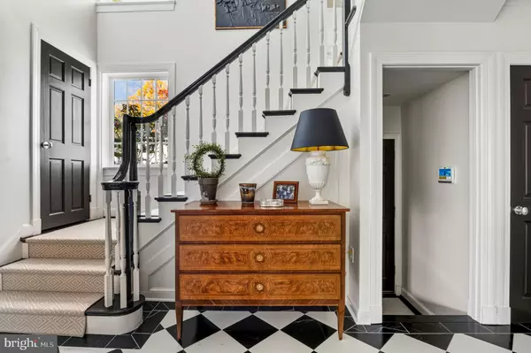 Washington, DC 20016,5020 PALISADE LN NW