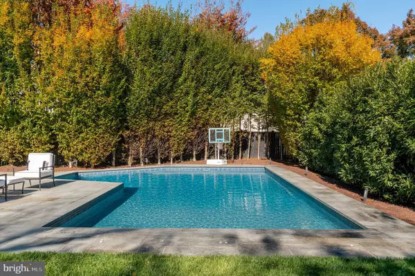 Washington, DC 20016,5020 PALISADE LN NW