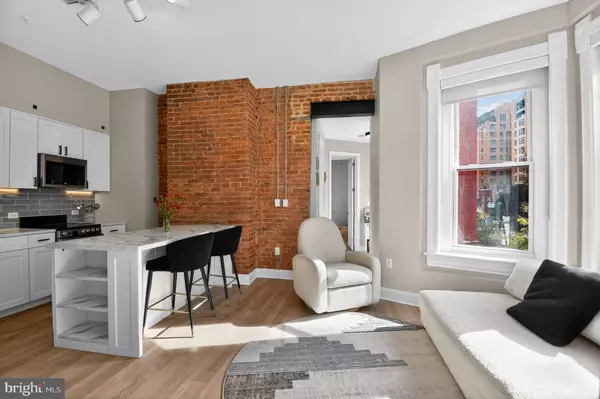 Washington, DC 20001,459 MASSACHUSETTS AVE NW #24