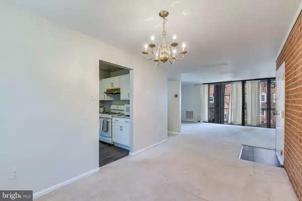 Gaithersburg, MD 20878,762 QUINCE ORCHARD BLVD #101