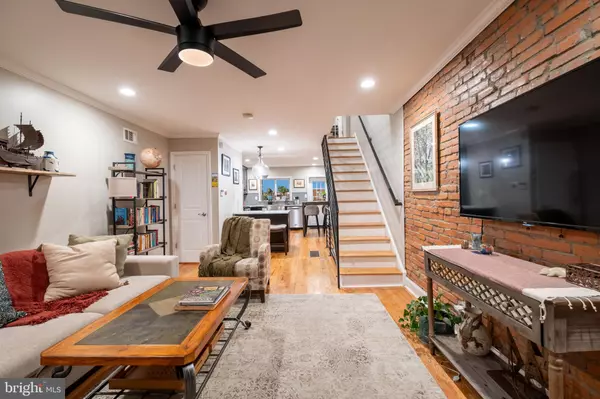 1019 WATKINS ST, Philadelphia, PA 19148