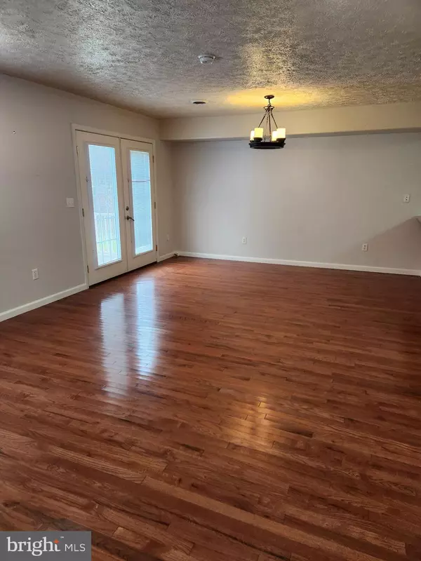 Keyser, WV 26726,28 HOLLER RD #15