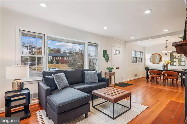 Arlington, VA 22205,941 N MCKINLEY RD