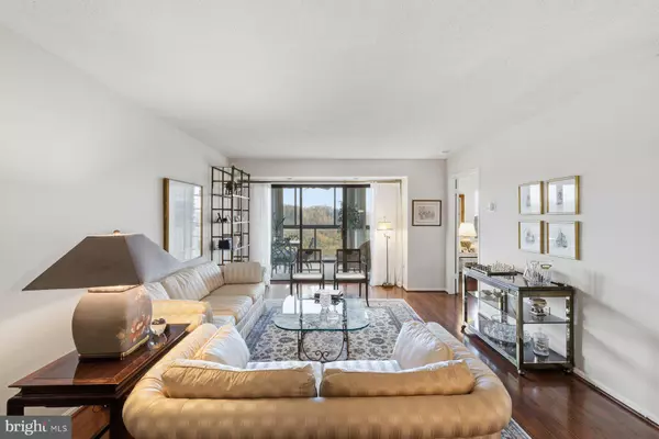 Silver Spring, MD 20906,15107 INTERLACHEN DR #2-822