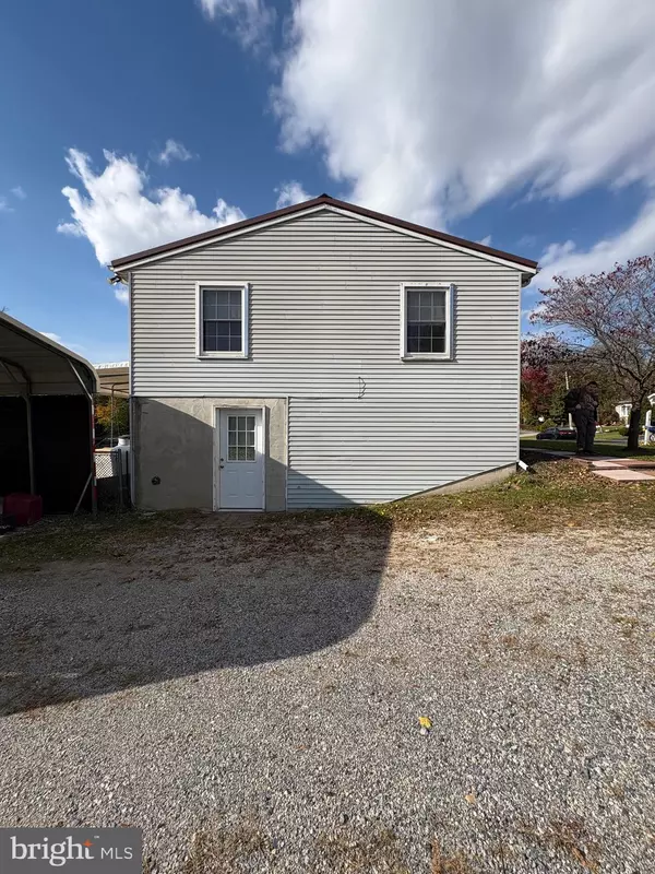 New Oxford, PA 17350,19 DIANA DR