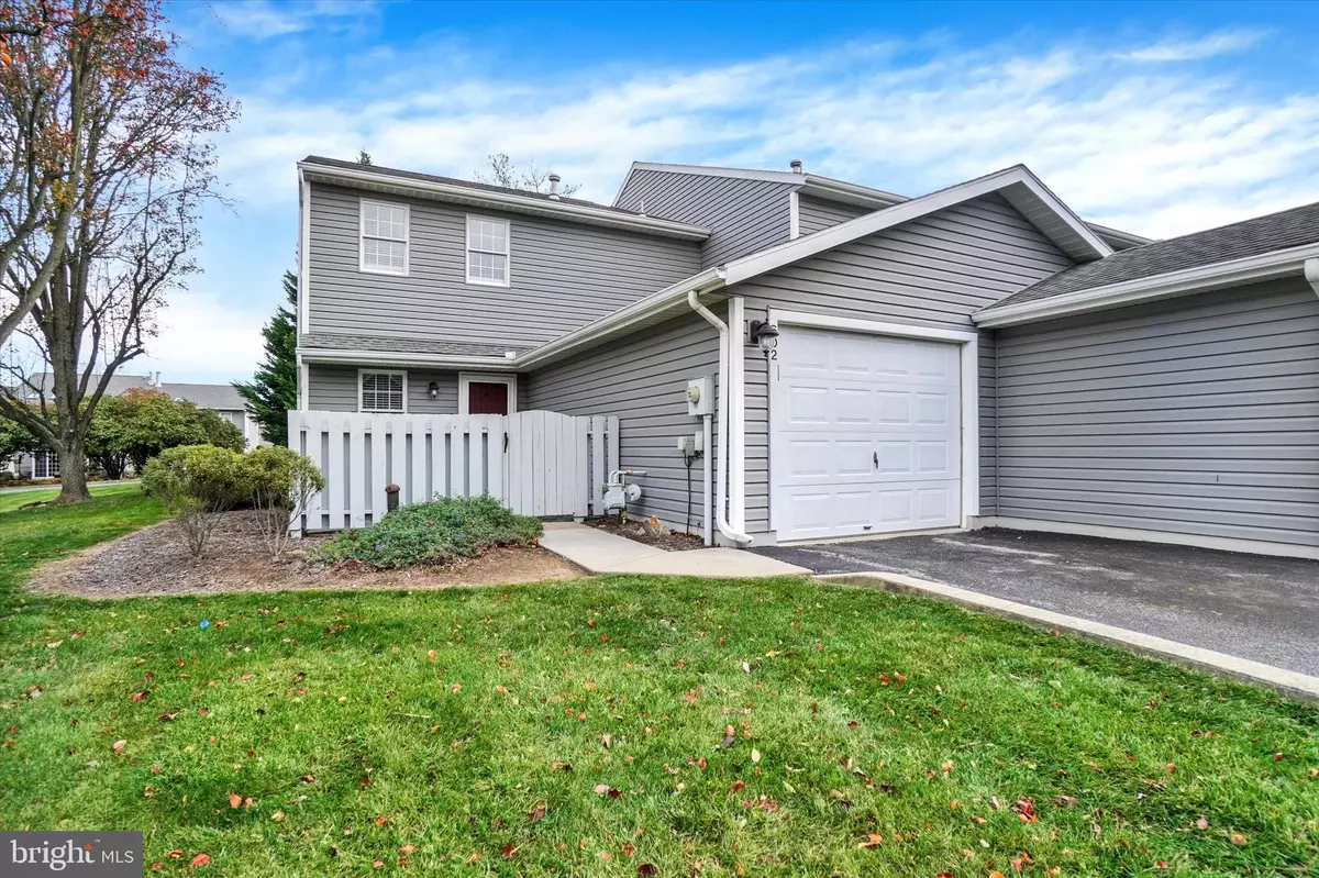 York, PA 17401,602 KENSINGTON CT #602