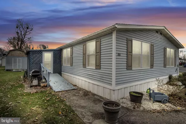 84 BUTTONWOOD DR, Dillsburg, PA 17019