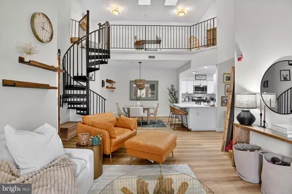 Annapolis, MD 21401,2013 WARNERS TER S #348