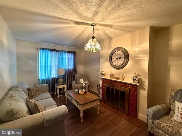 Camden, NJ 08104,1623 OLYMPIA RD