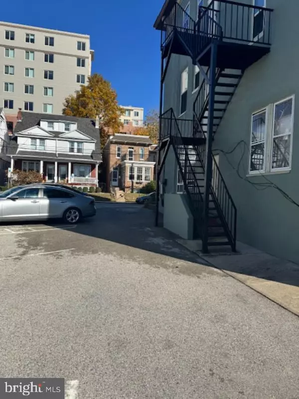 Ardmore, PA 19003,4 W ATHENS AVE