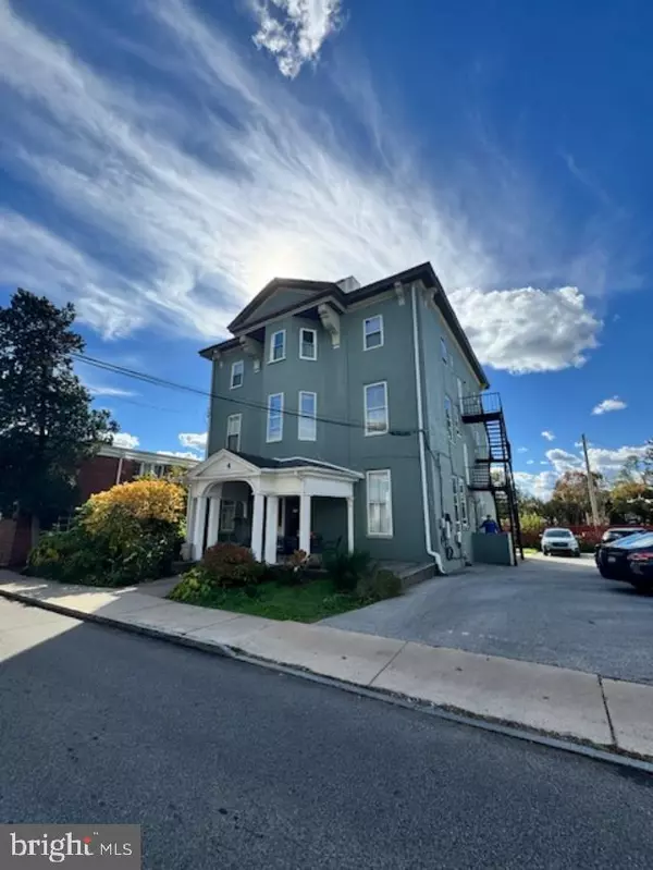 Ardmore, PA 19003,4 W ATHENS AVE