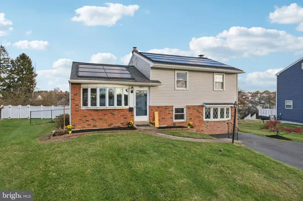 1211 WOODSIDE RD, Conshohocken, PA 19428