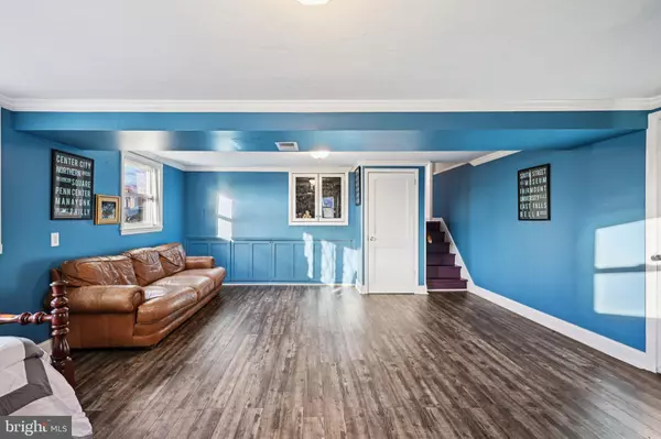 Conshohocken, PA 19428,1211 WOODSIDE RD