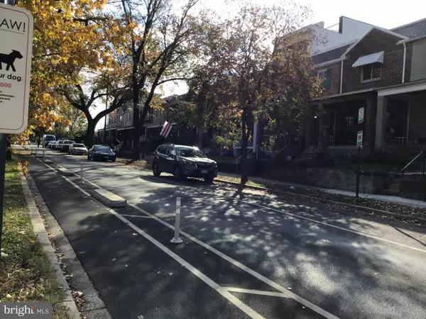 Washington, DC 20002,332 19TH ST NE