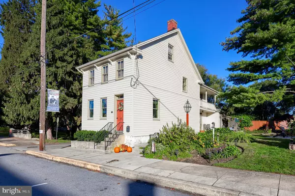 200 E MARKET ST, Marietta, PA 17547