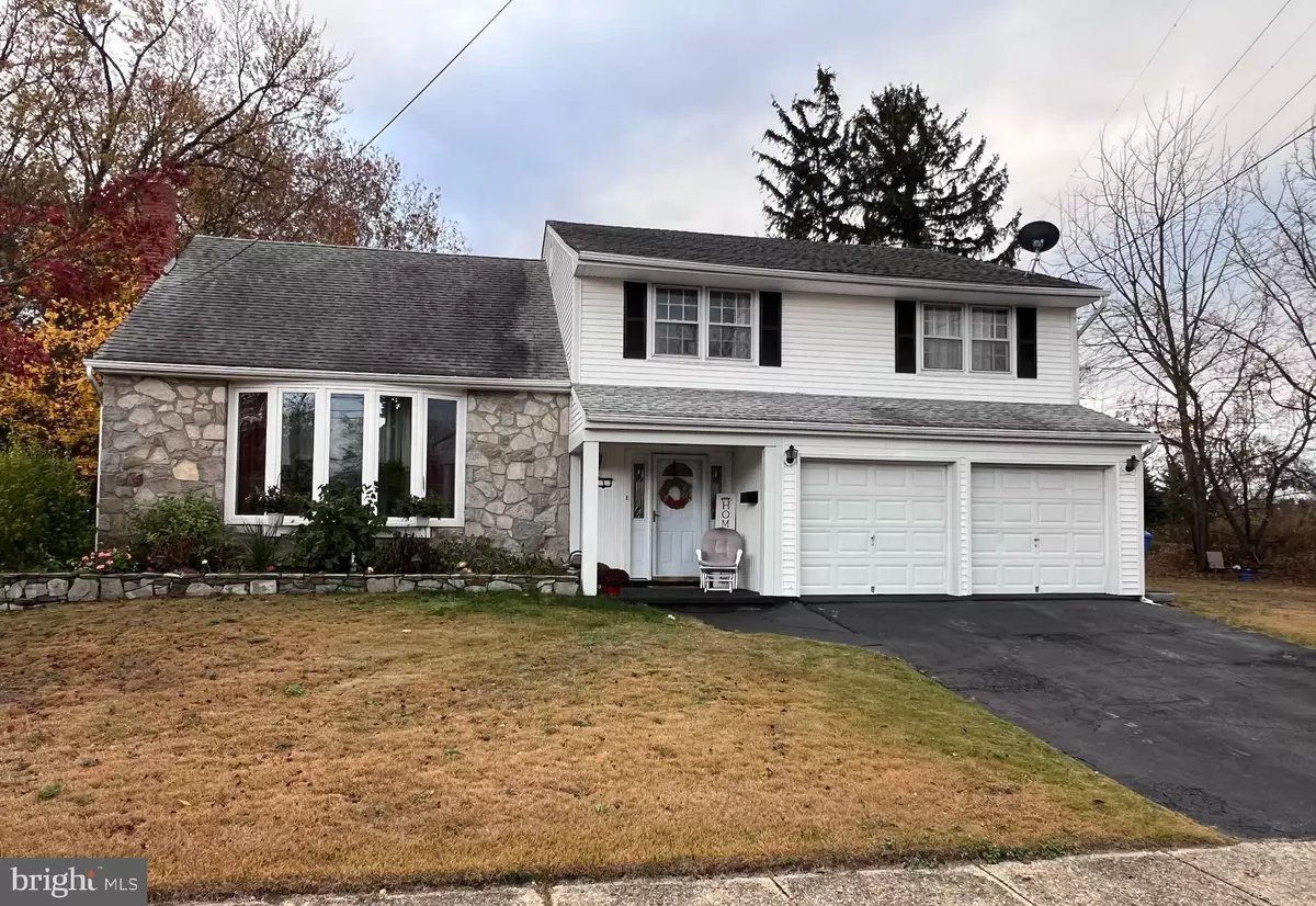 Burlington, NJ 08016,1 HARVEST LN