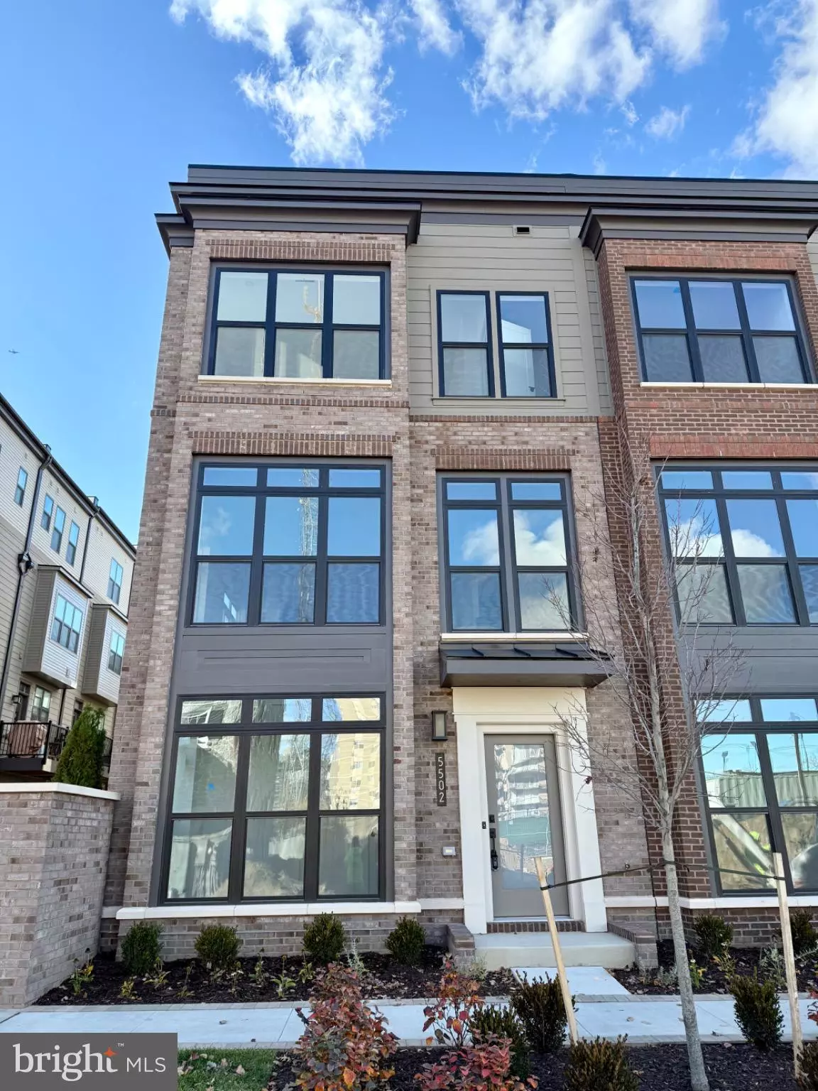 Bethesda, MD 20816,5502 TOPAZ LN