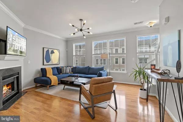 Ashburn, VA 20147,21796 KELSEY SQ