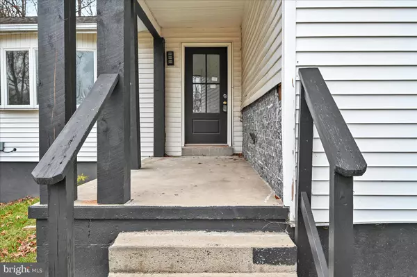 Frackville, PA 17931,145 N WYLAM ST