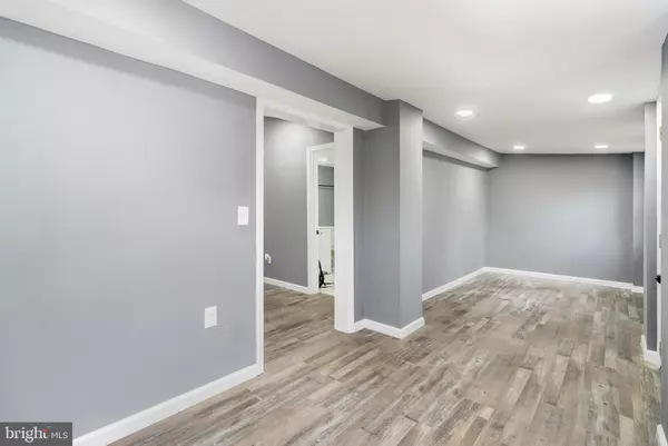 York, PA 17408,2132 LOG CABIN RD