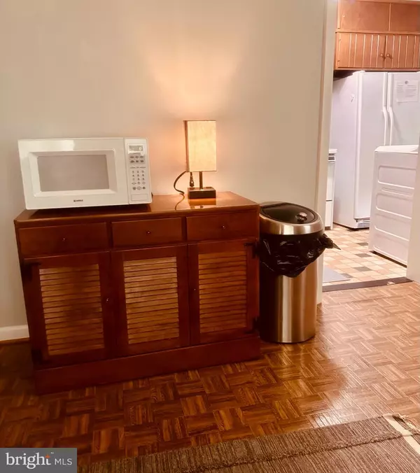 Falls Church, VA 22043,1813 OLMSTEAD DR