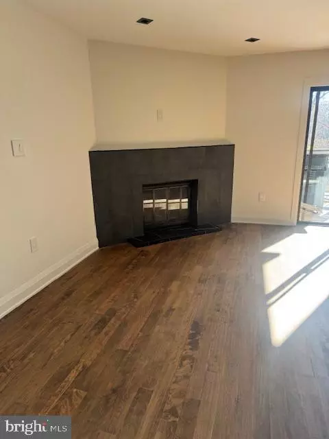 Philadelphia, PA 19128,9132 AYRDALE CRESCENT