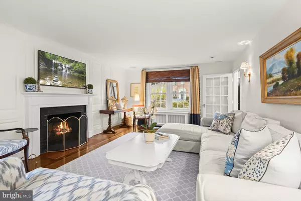 Washington, DC 20016,4922 ALBEMARLE ST NW