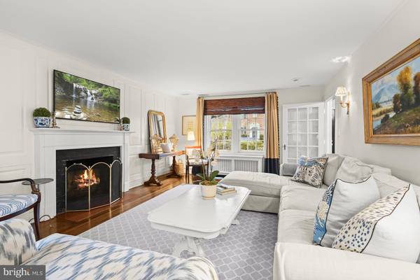 Washington, DC 20016,4922 ALBEMARLE ST NW