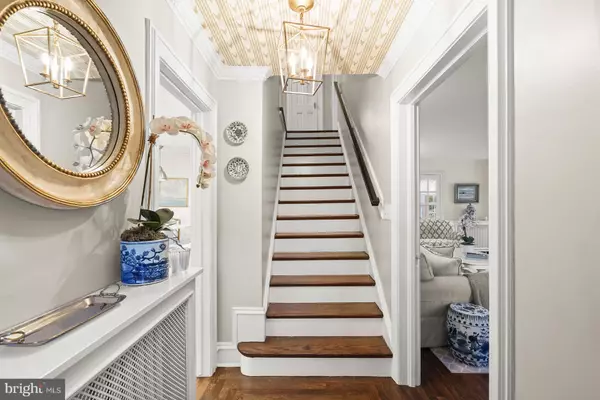 Washington, DC 20016,4922 ALBEMARLE ST NW