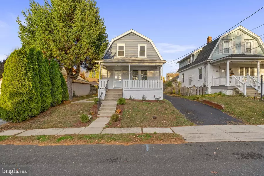 521 BLYTHE AVE, Drexel Hill, PA 19026
