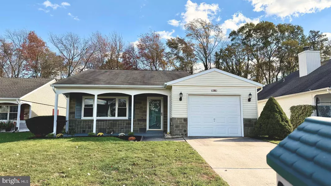 170 DORCHESTER DR, Southampton, NJ 08088