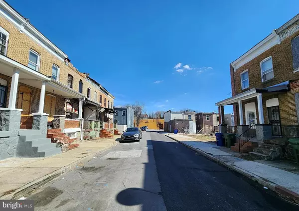 2402 LLEWELYN AVE, Baltimore, MD 21213