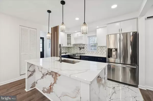 Drexel Hill, PA 19026,323 DERWYN RD