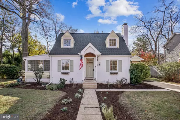 1110 JACKSON CT, Falls Church, VA 22046