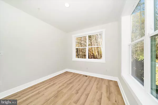 Lothian, MD 20711,1156 MOUNT ZION MARLBORO RD