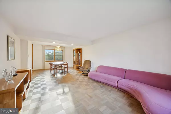 Huntingdon Valley, PA 19006,74 HILLSIDE AVE