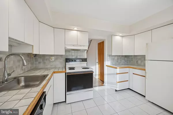 Huntingdon Valley, PA 19006,74 HILLSIDE AVE