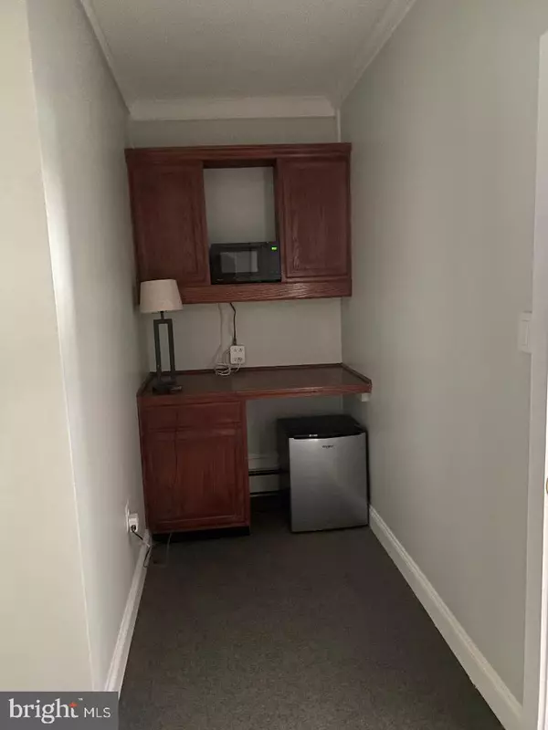 Leesburg, VA 20176,23-N. KING ST ##125