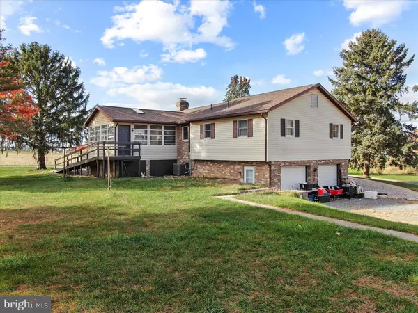 Shippensburg, PA 17257,8738 OLDE SCOTLAND RD