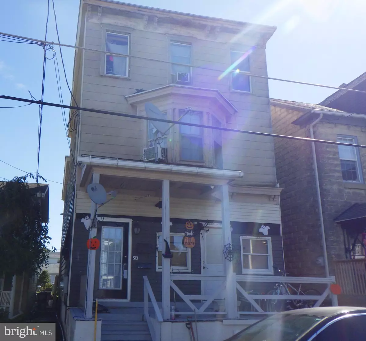 Frackville, PA 17931,27 N NICE ST